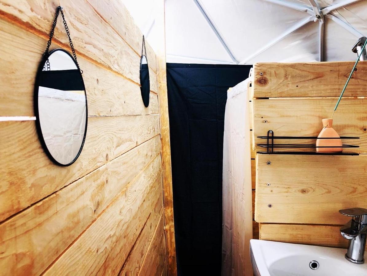 Glamping Peninsula Lustica Rose Villa ติวัต ภายนอก รูปภาพ