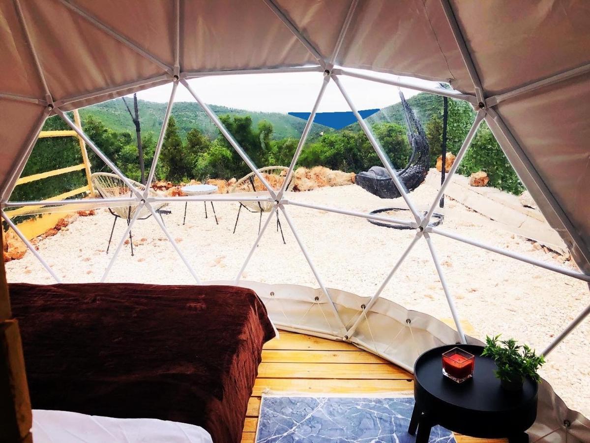 Glamping Peninsula Lustica Rose Villa ติวัต ภายนอก รูปภาพ